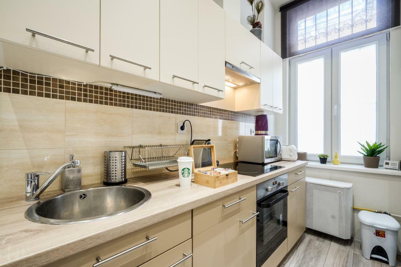 Апартаменты A9 Houseleek Astoria Будапешт Экстерьер фото